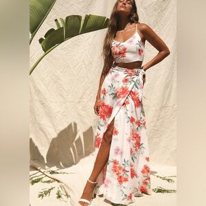 🆕 NWT Lulu's Bloom With a View White Floral Print Maxi Wrap Skirt Set with Slit
